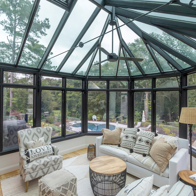 sun room with seating