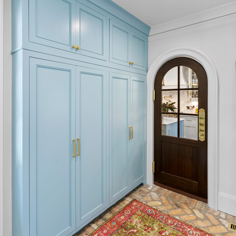 wardrobe and arch door way